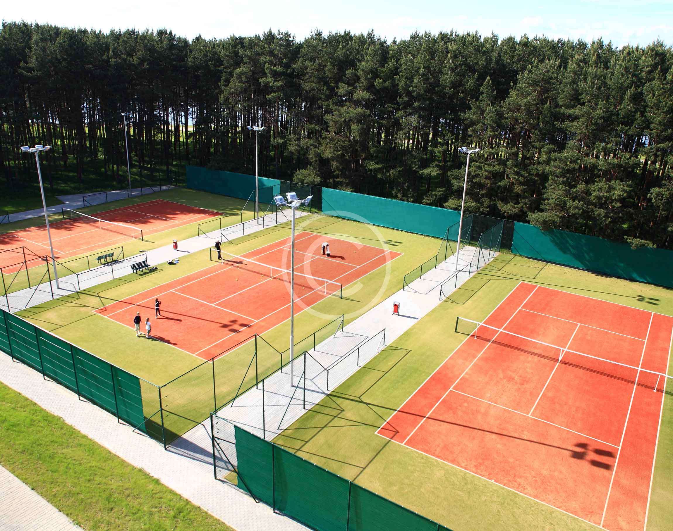 Top 10 Tennis Clubs